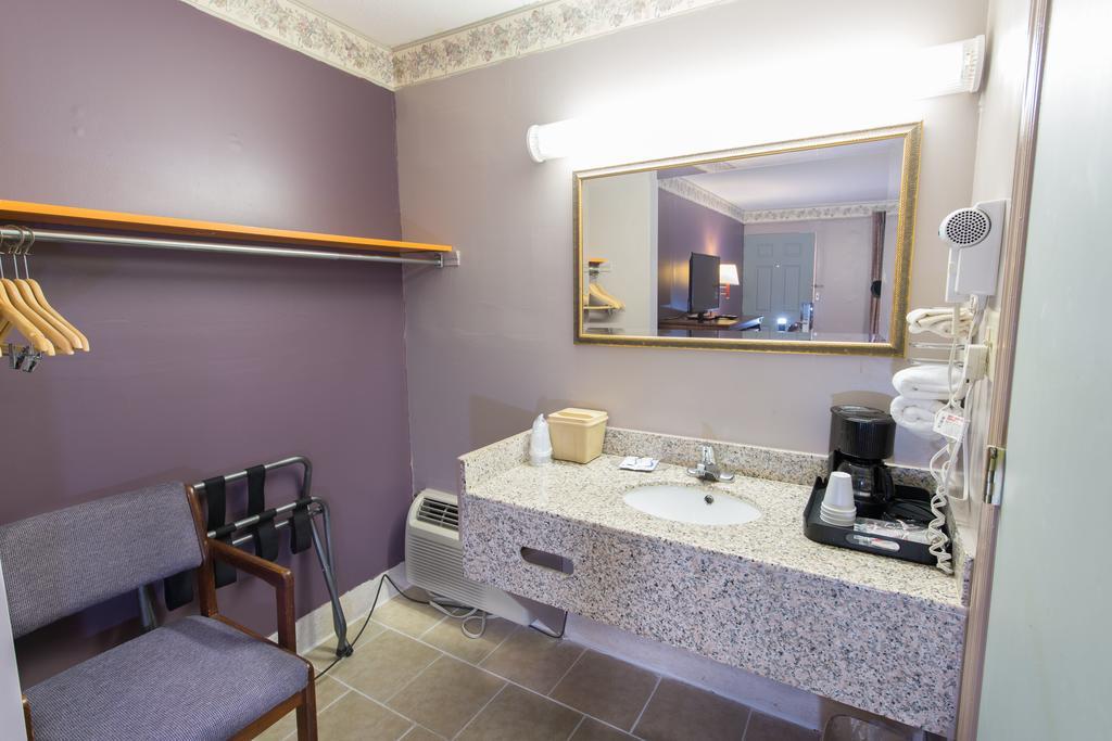 Budget Inn - Paintsville Экстерьер фото